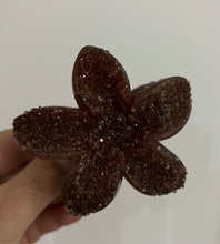 Charger l'image dans la galerie, PINCE FLEUR STRASS
